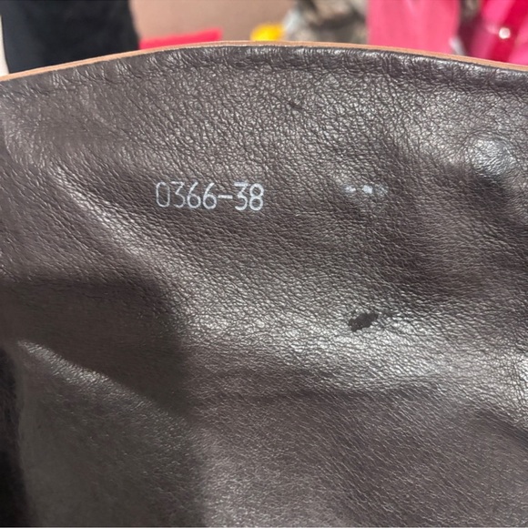 Brown Leather Heeled Boots - Picture 7 of 7